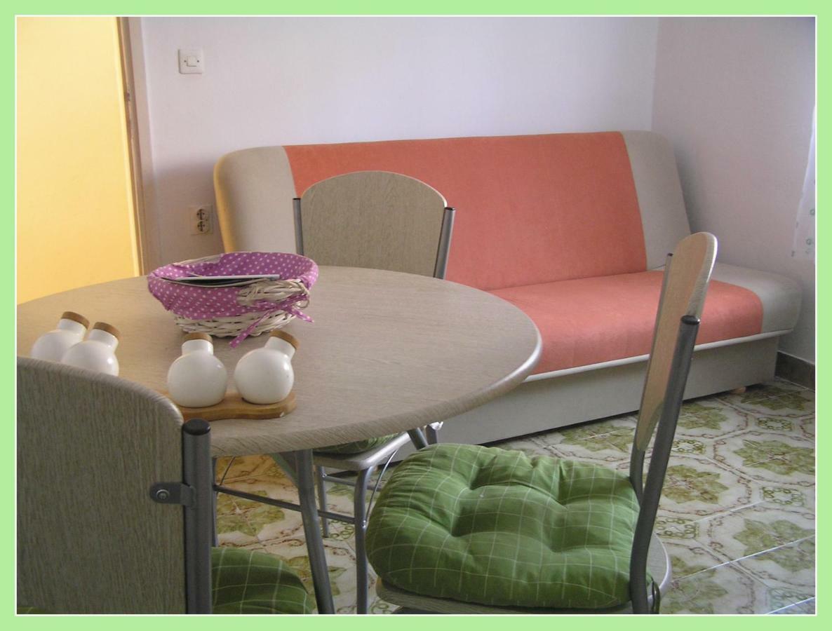 Apartman Tisno Exterior photo